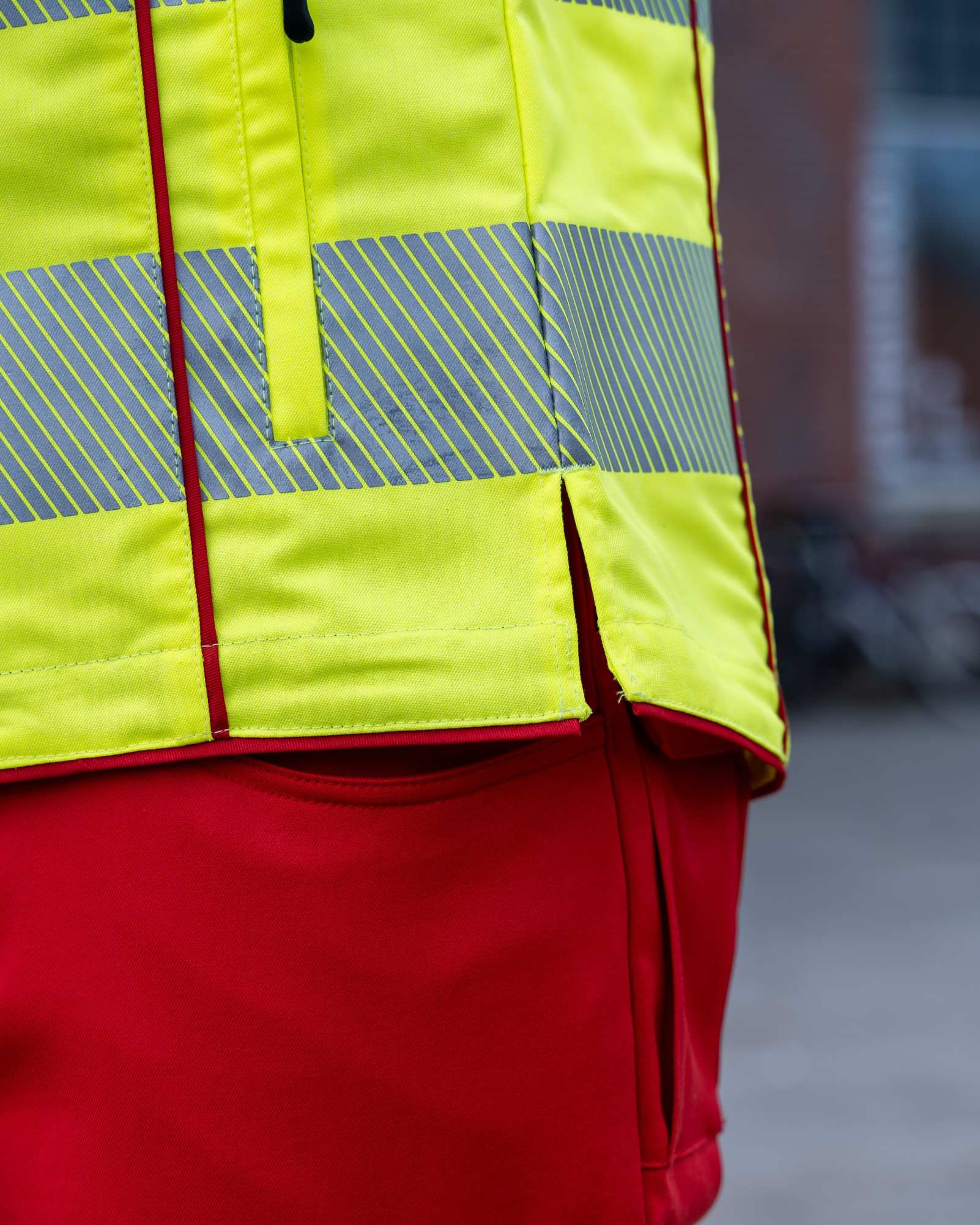 Bodywarmer Hi-Vision kleur fluorgeel-rood Crings Safety Workwear Arvem Hillegom